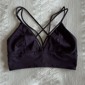 Lululemon crossover bra size 8 in aubergine